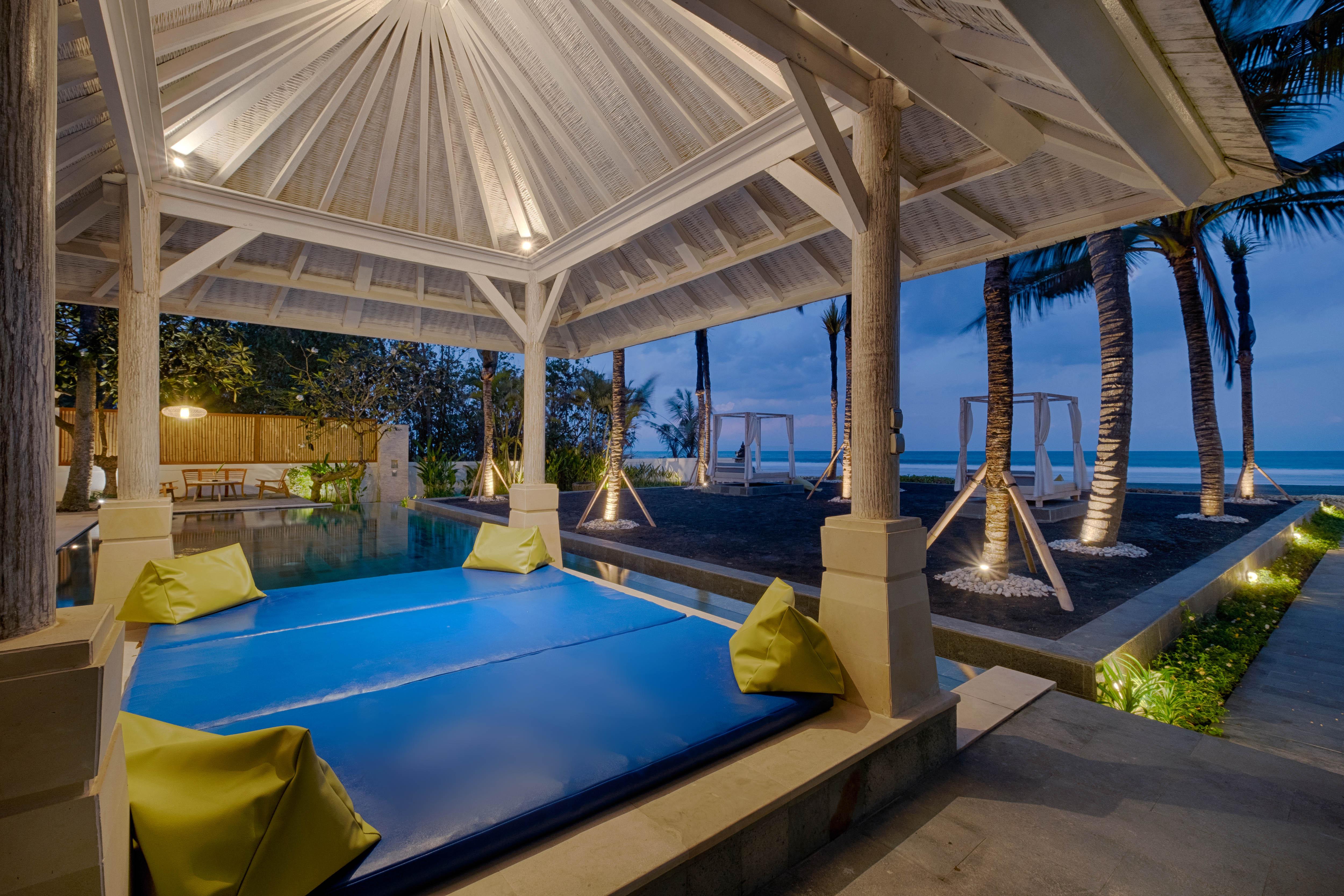 Kutus Kutus Saba Beach Villa Sukawati Exterior foto